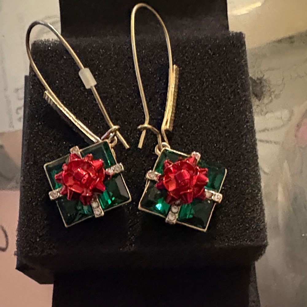 Betsey Johnson Gold Tone Ice Queen Christmas Present Drop Earrings